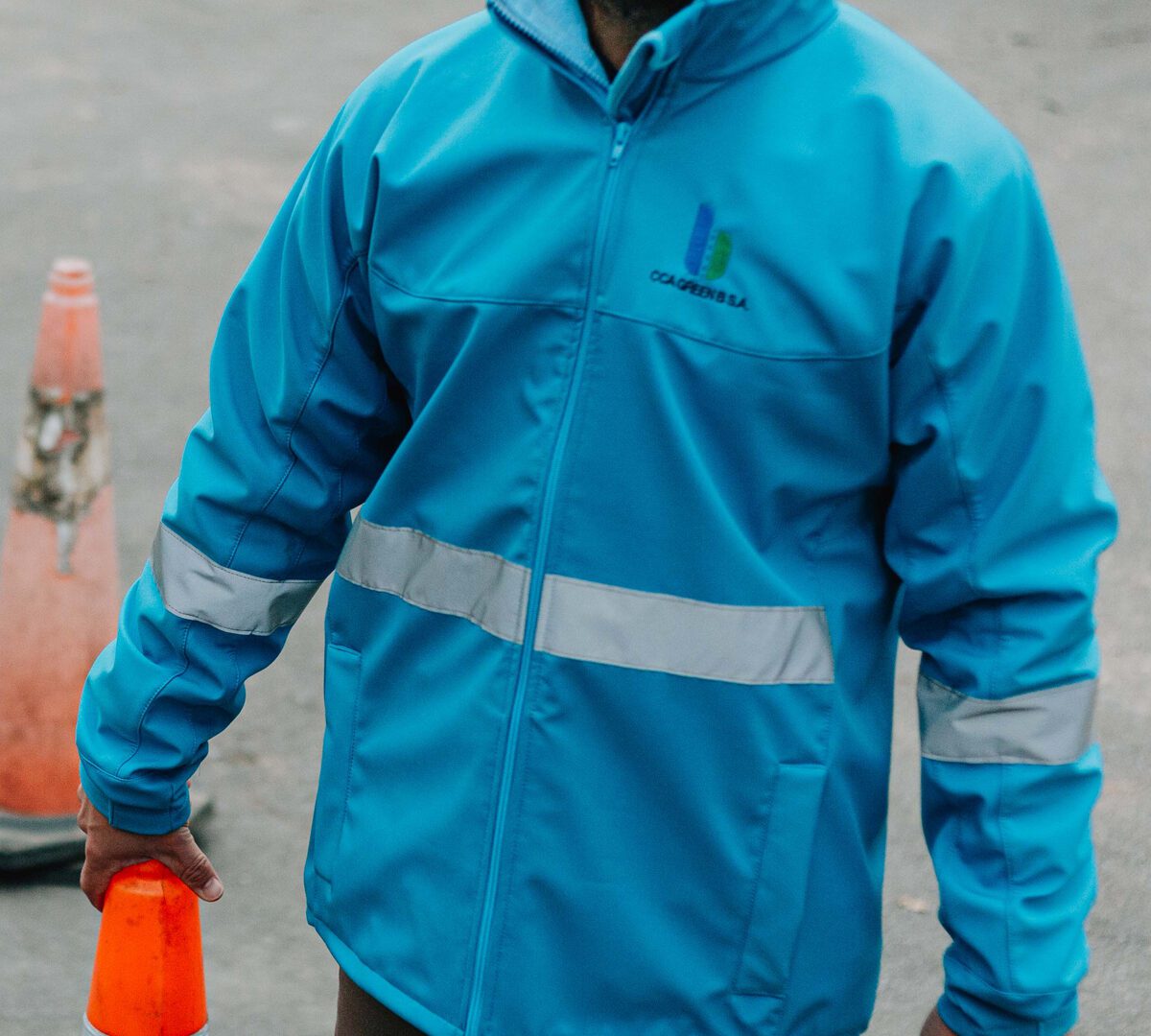 Campera de softshell con reflectivo